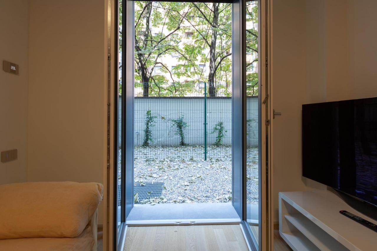 Cozy Flat With Parking Daire Milano Dış mekan fotoğraf