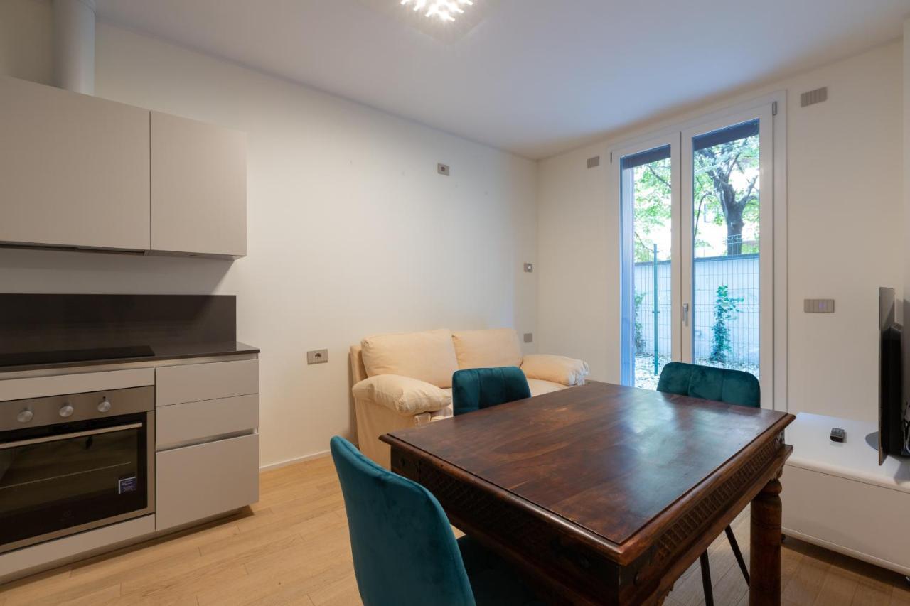 Cozy Flat With Parking Daire Milano Dış mekan fotoğraf
